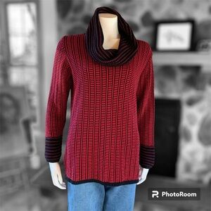 NWOT Calvin Klein cowl neck sweater size large.